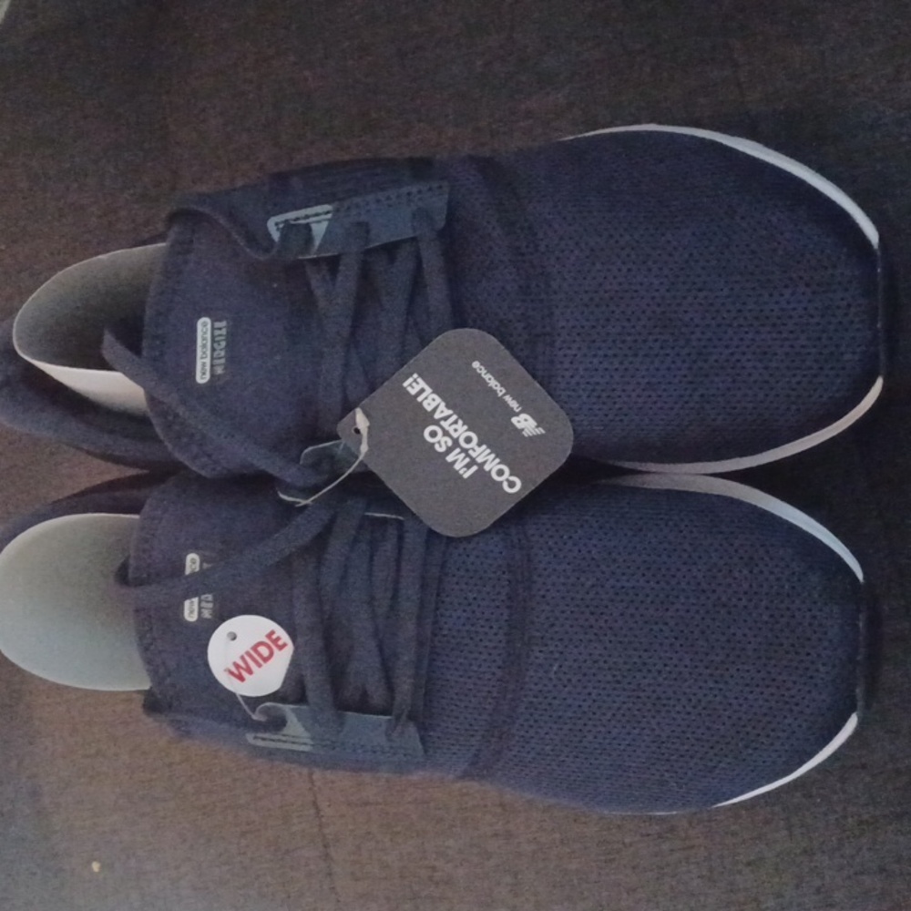 Womens New Balance NWT